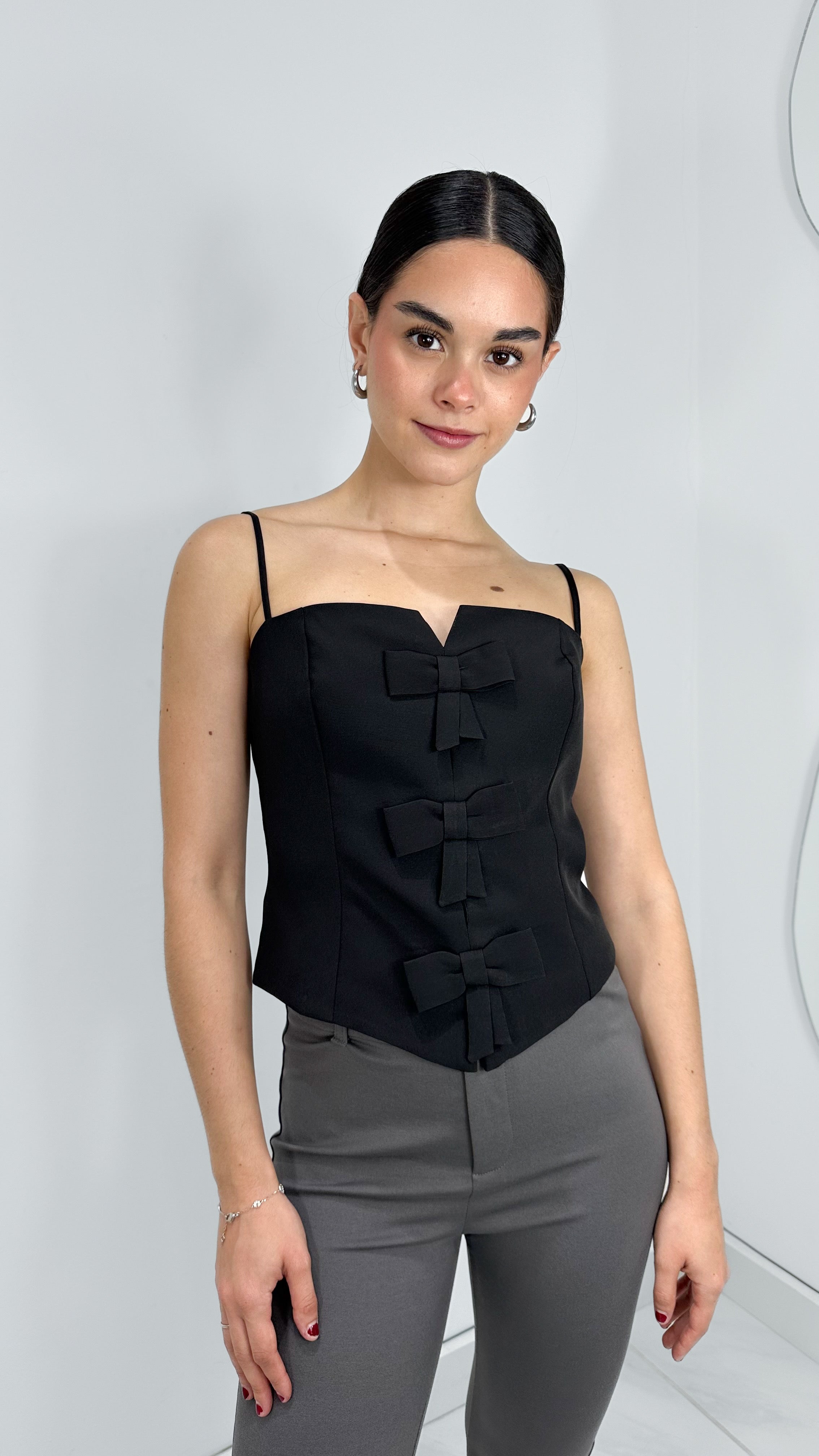 BLUSA FORMAL TIRANTES NEGRA