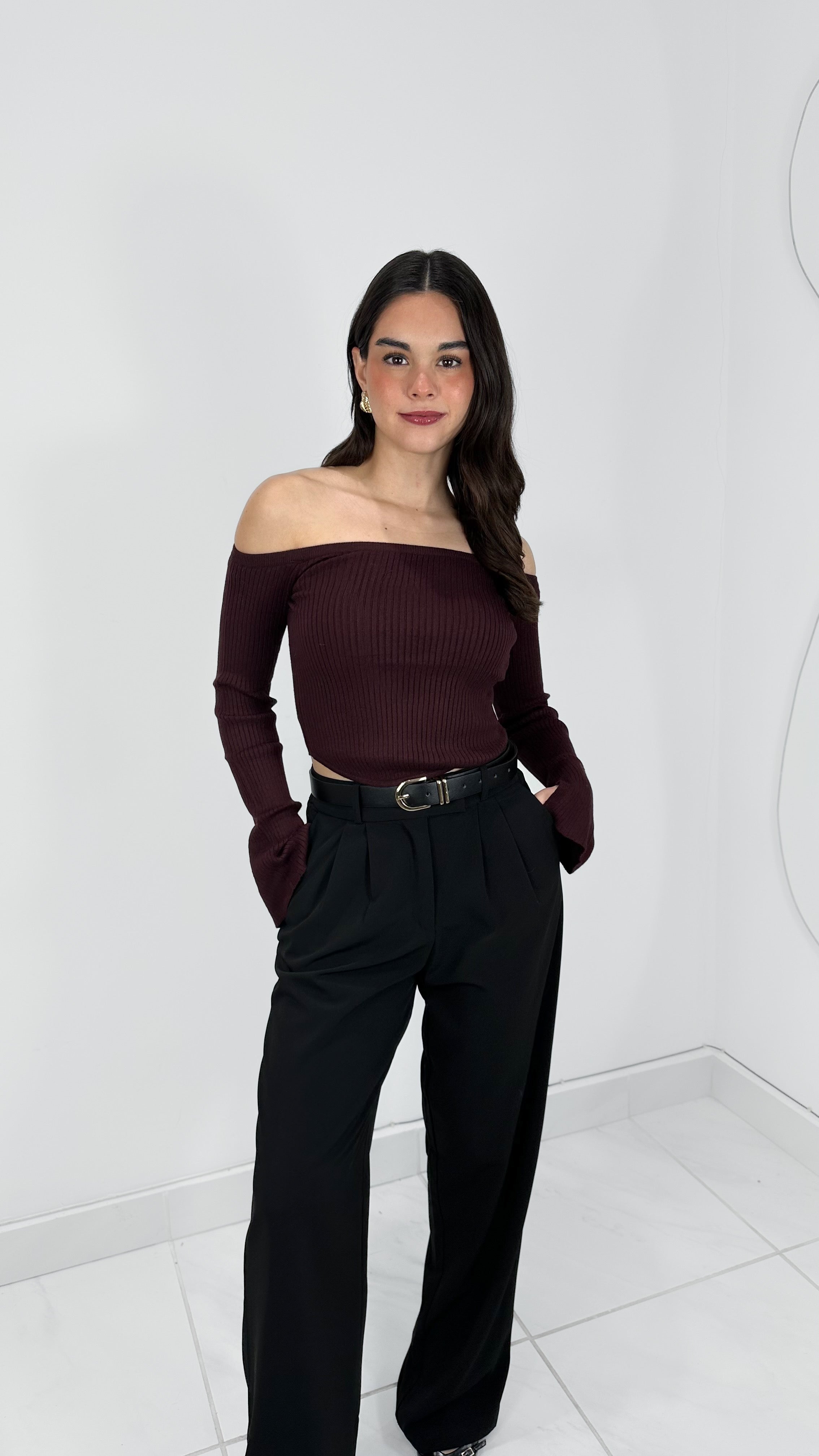 BLUSA SUÉTER OFF SHOULDER BURGUNDY