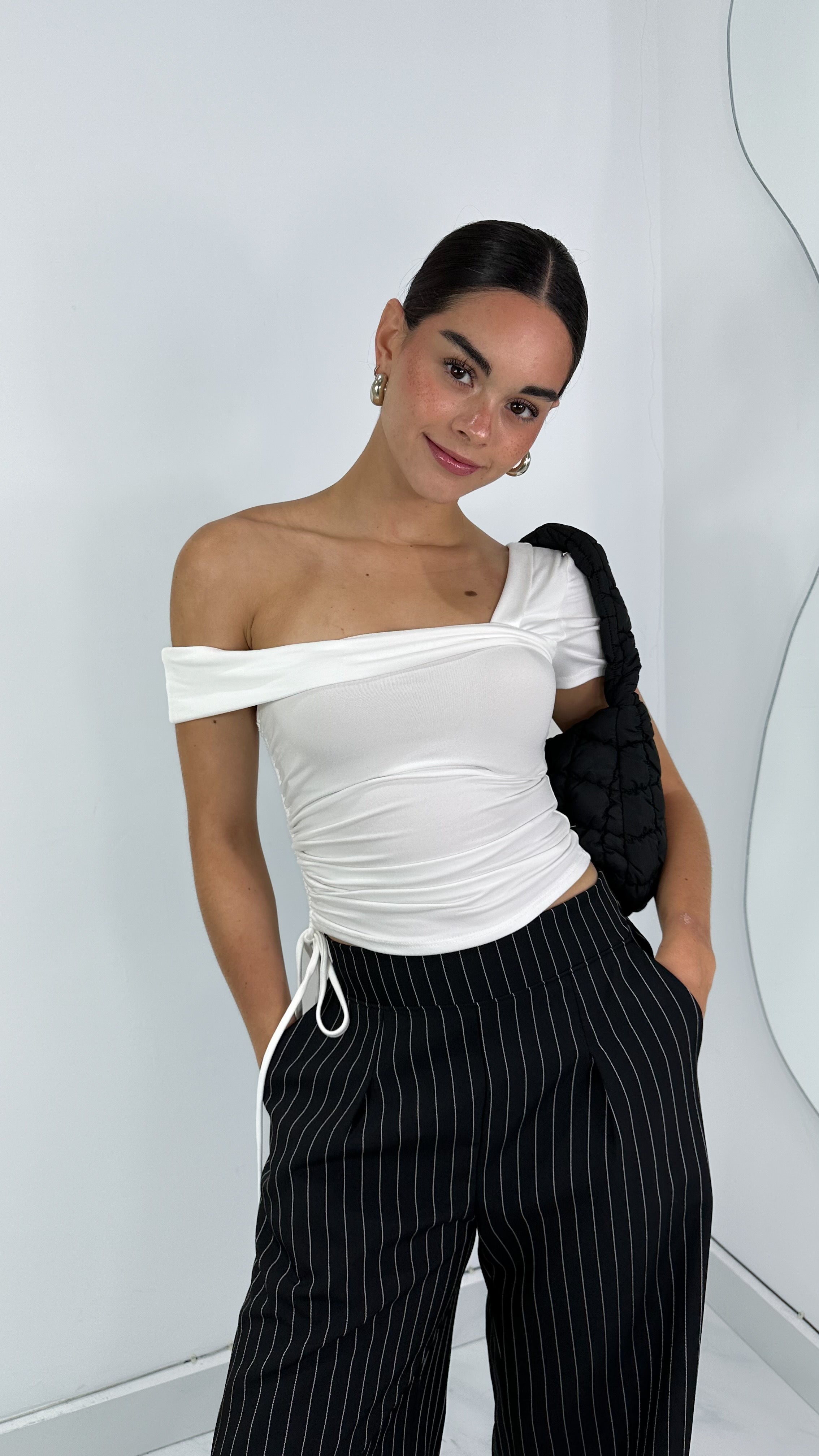 B ONE SHOULDER TOP - IVORY