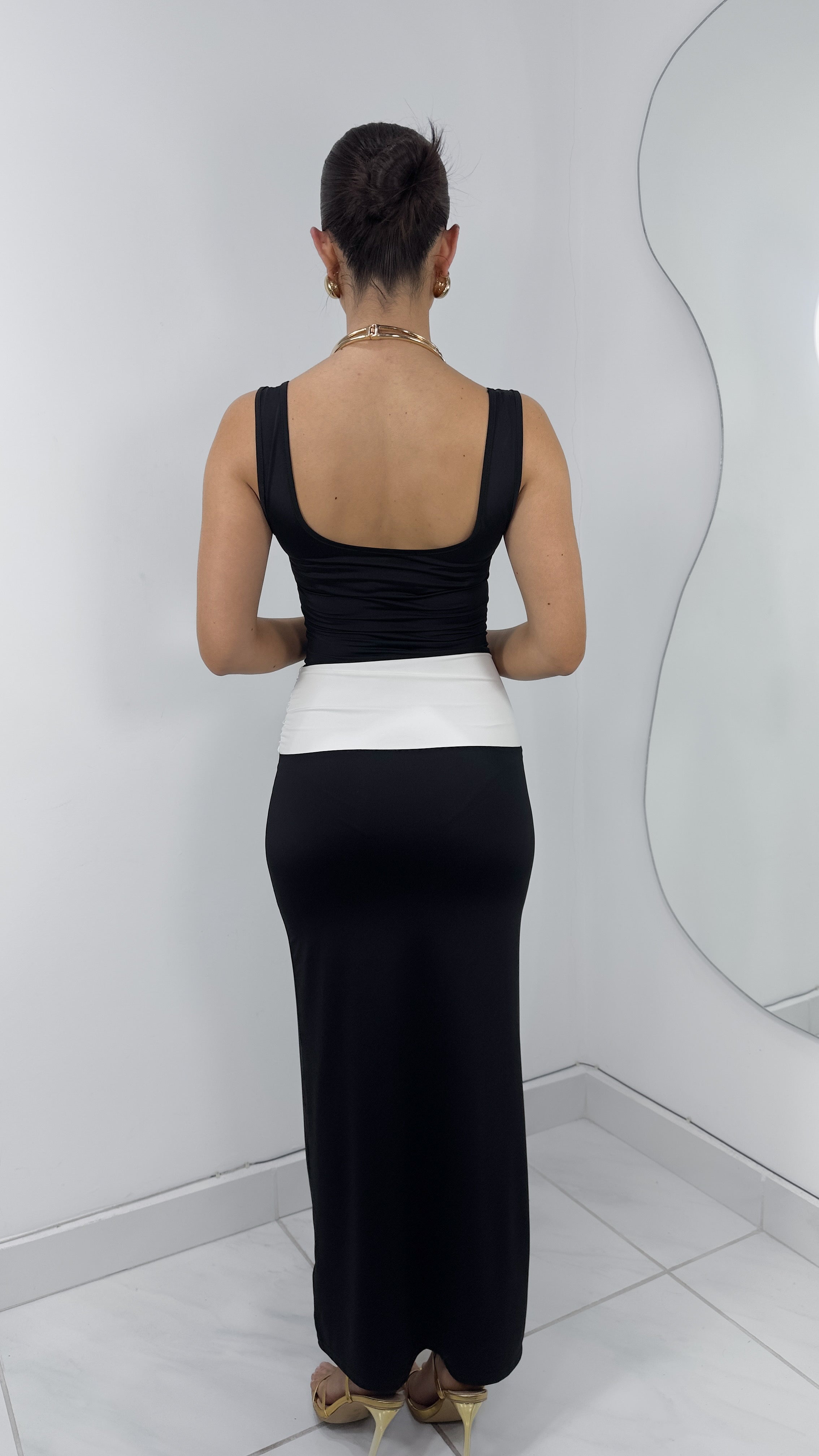 VESTIDO LARGO ELEGANTE NUDO CINTURA BLACK & WHITE