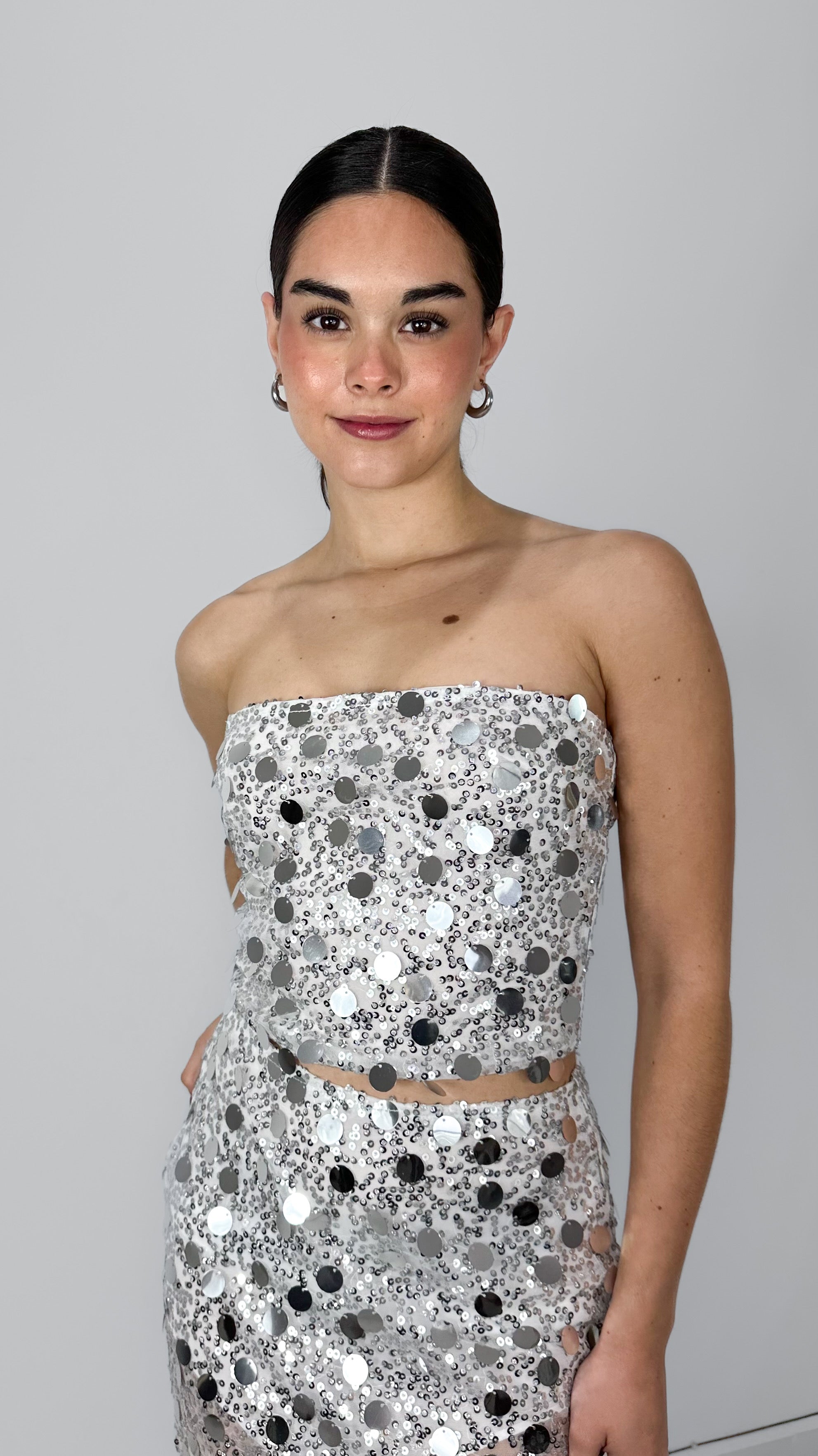 STRAPLESS SEQUIN SILVER TOP