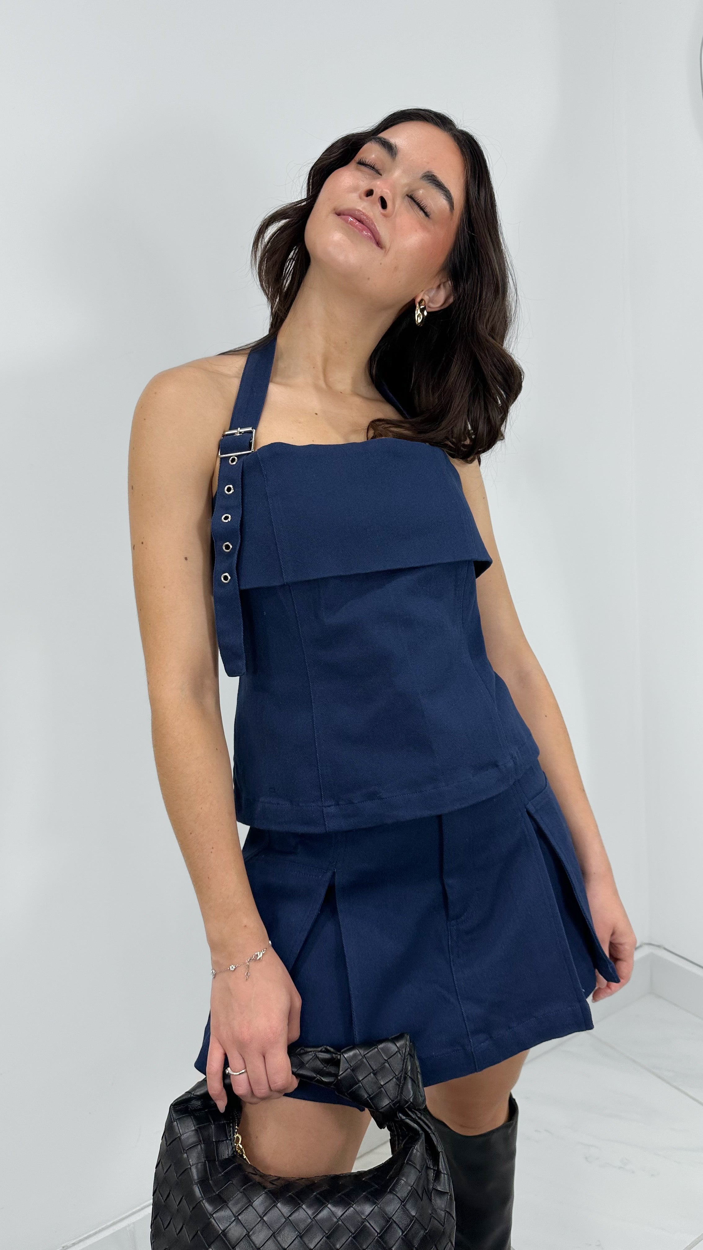 BLUSA HALTER SIN ESPALDA AJUSTABLE NAVY