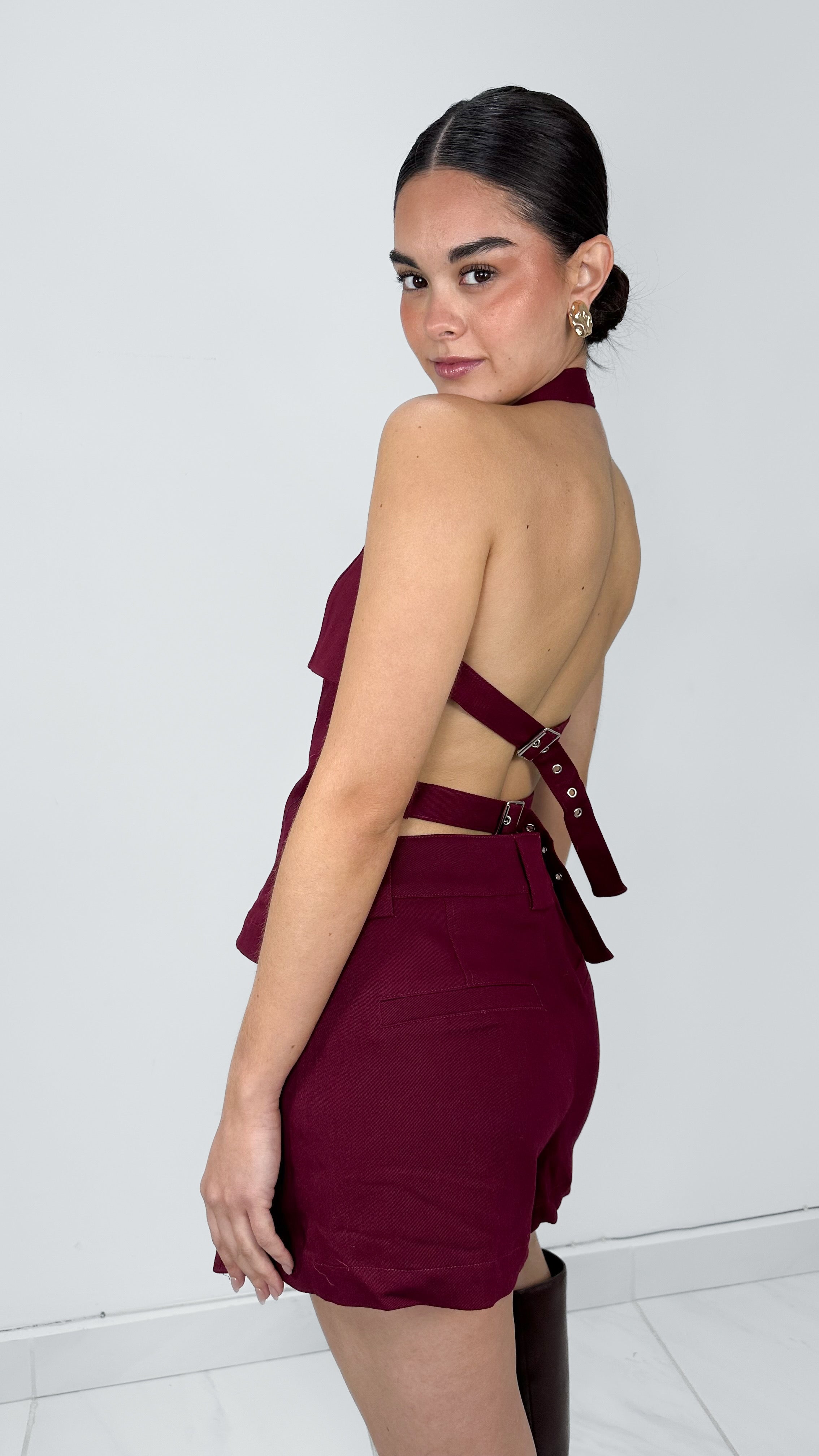 BLUSA HALTER SIN ESPALDA AJUSTABLE BURGUNDY