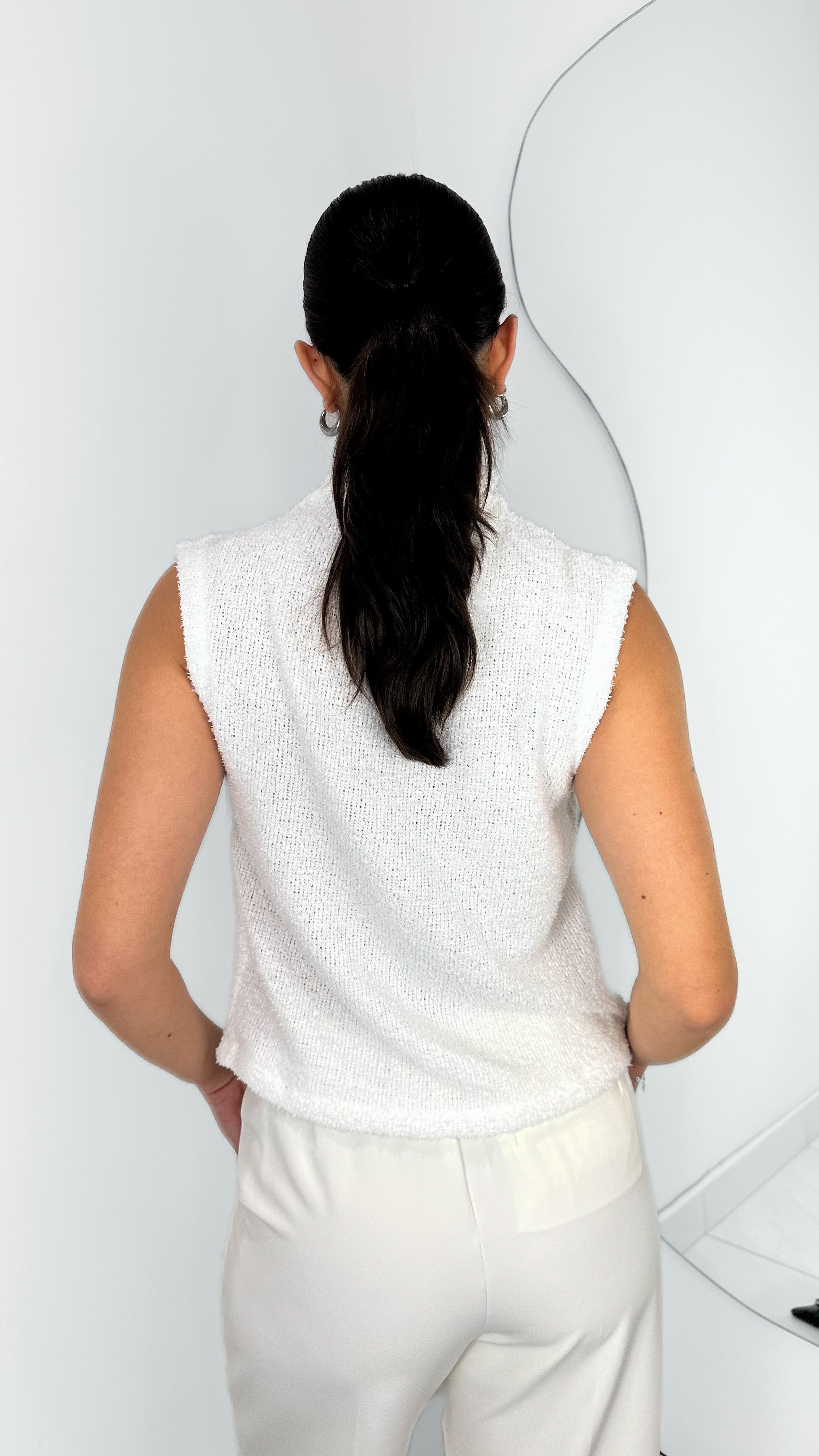 BLUSA CUELLO ALTO AFELPADA BLANCA