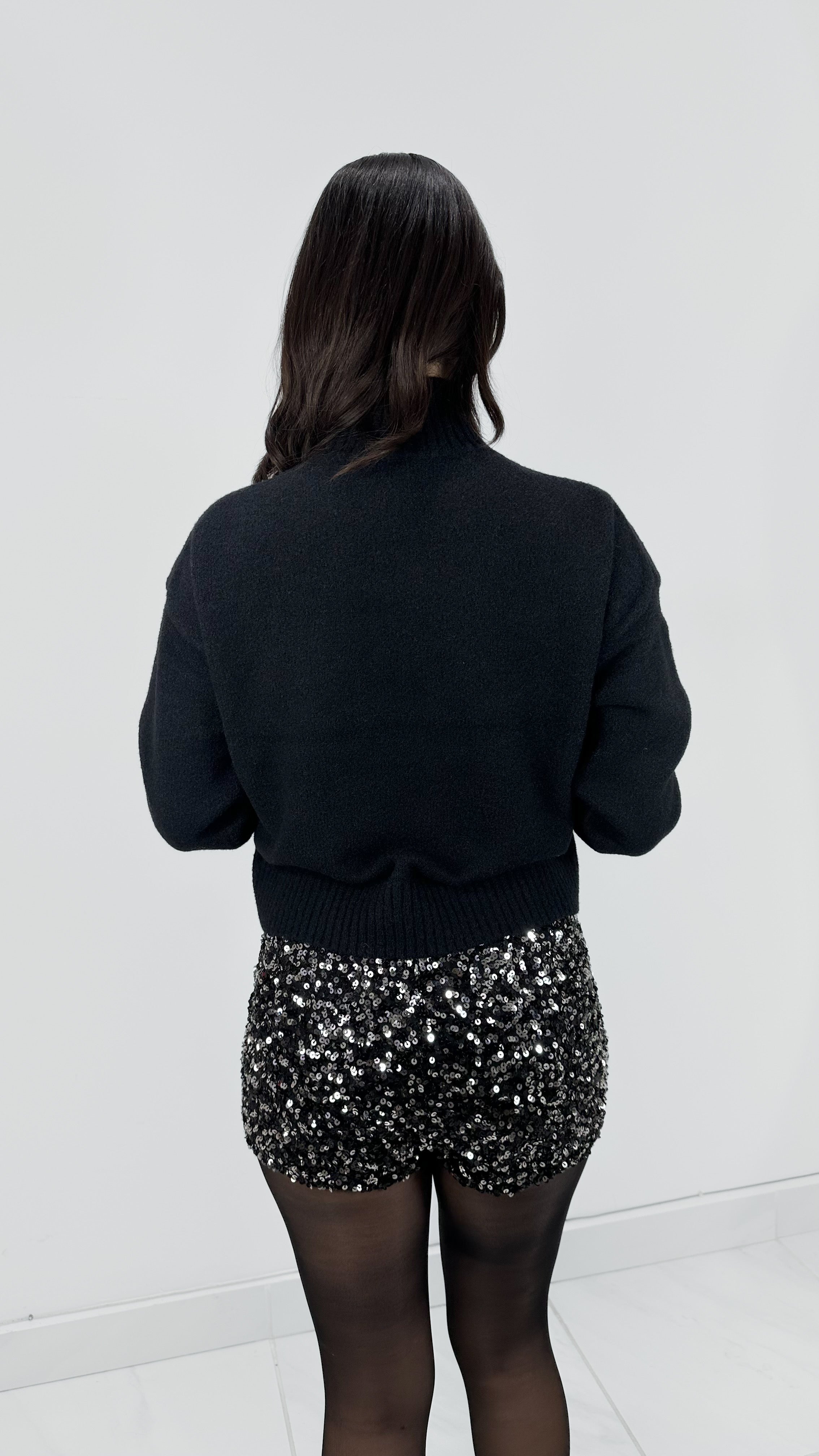 SHORT TIRO ALTO BLACK SILVER SEQUIN