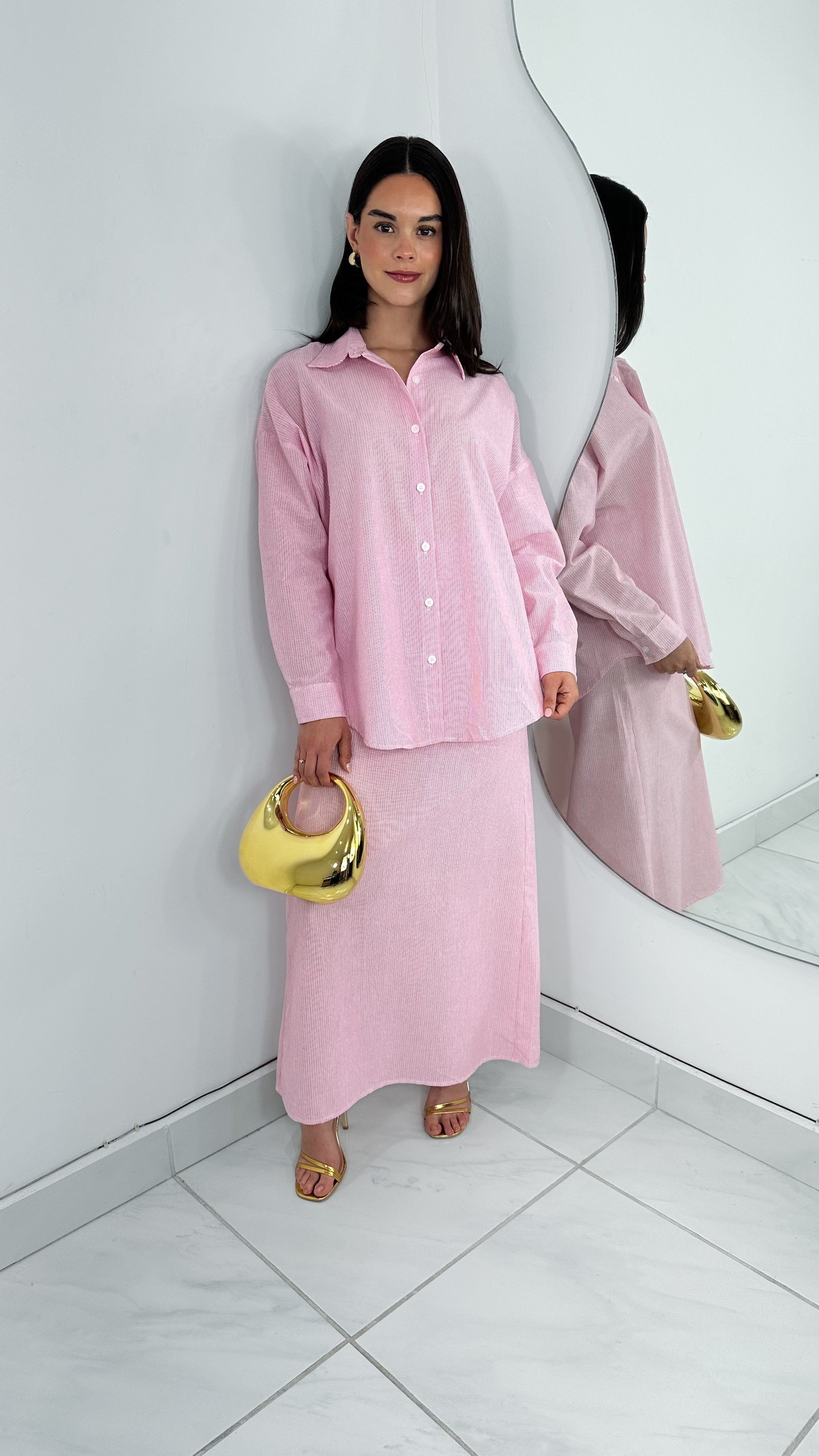 COMFY STYLISH PINKY SET - CONJUNTO CAMISA OVERSIZED & MAXI FALDA ROSA