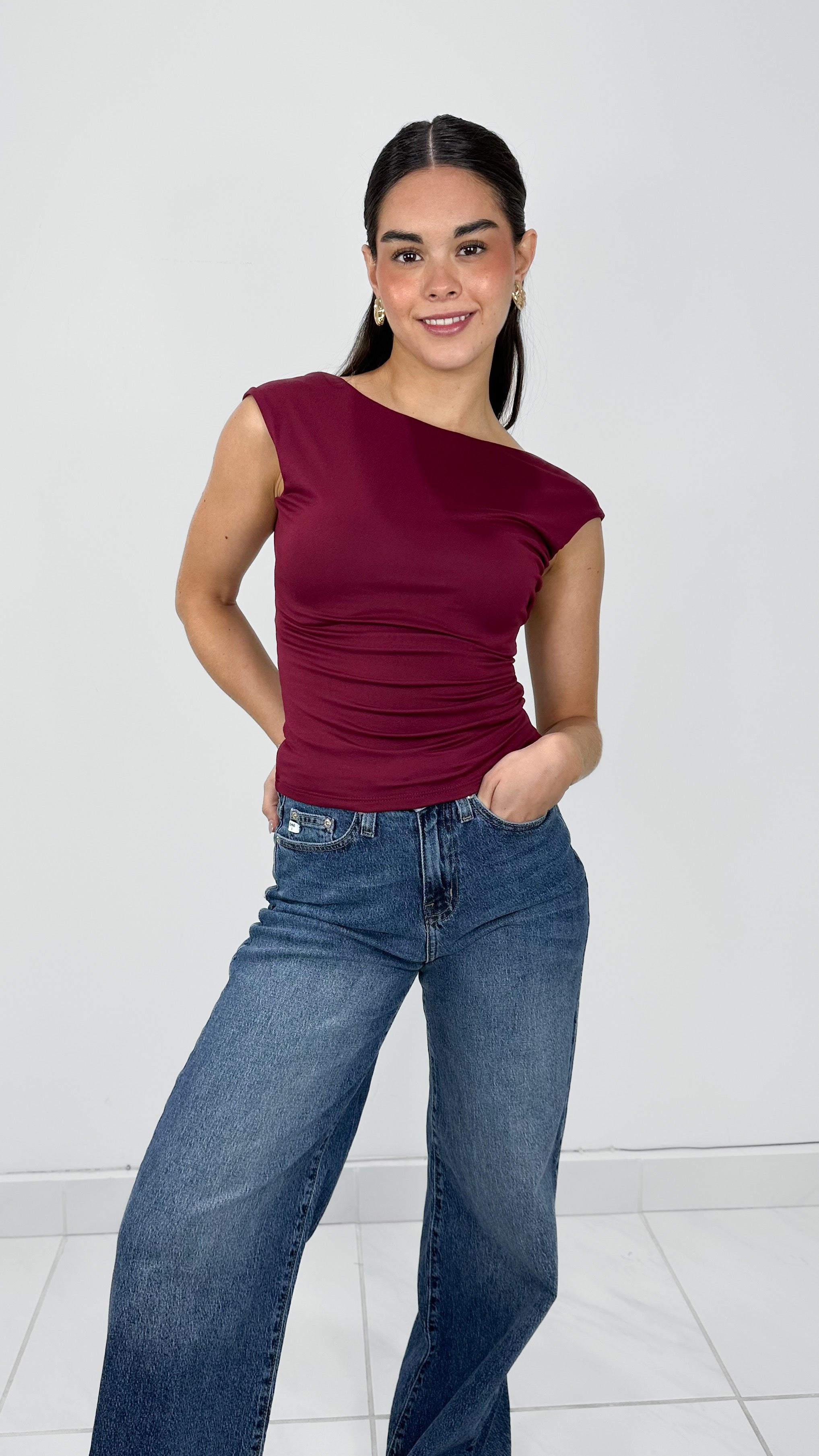 BLUSA DOBLE TELA SIN ESPALDA BURGUNDY