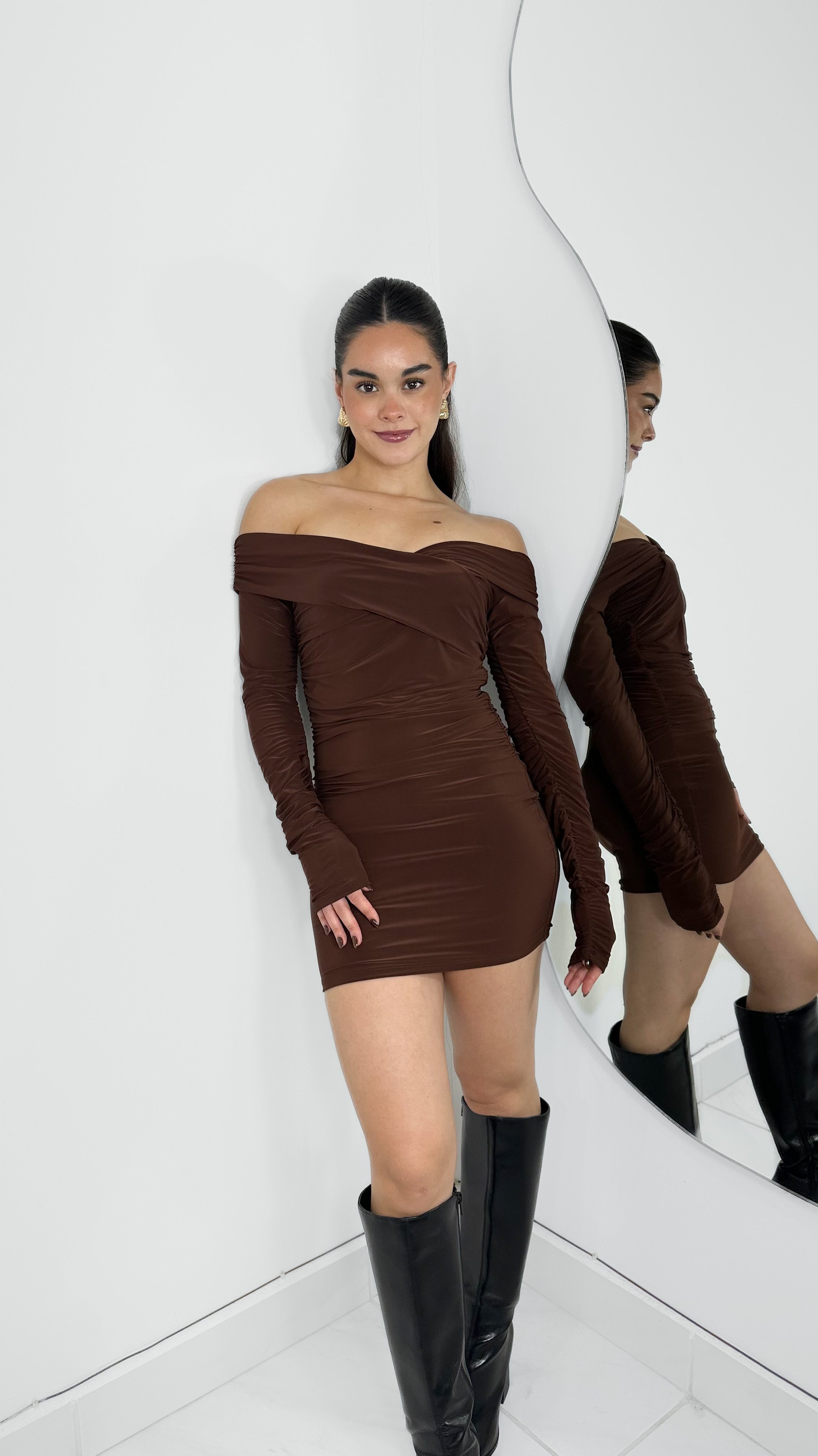 VESTIDO OFF SHOULDER DRAPEADO CAFÉ