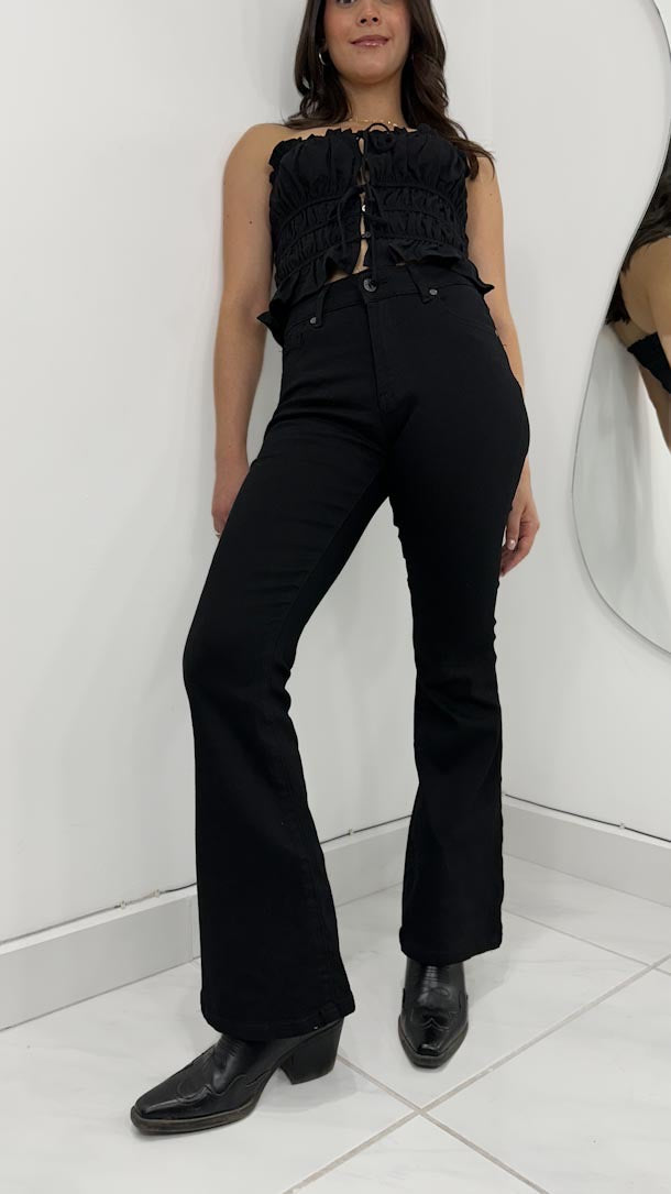 DENIM JEANS TIRO ALTO FLARE NEGROS