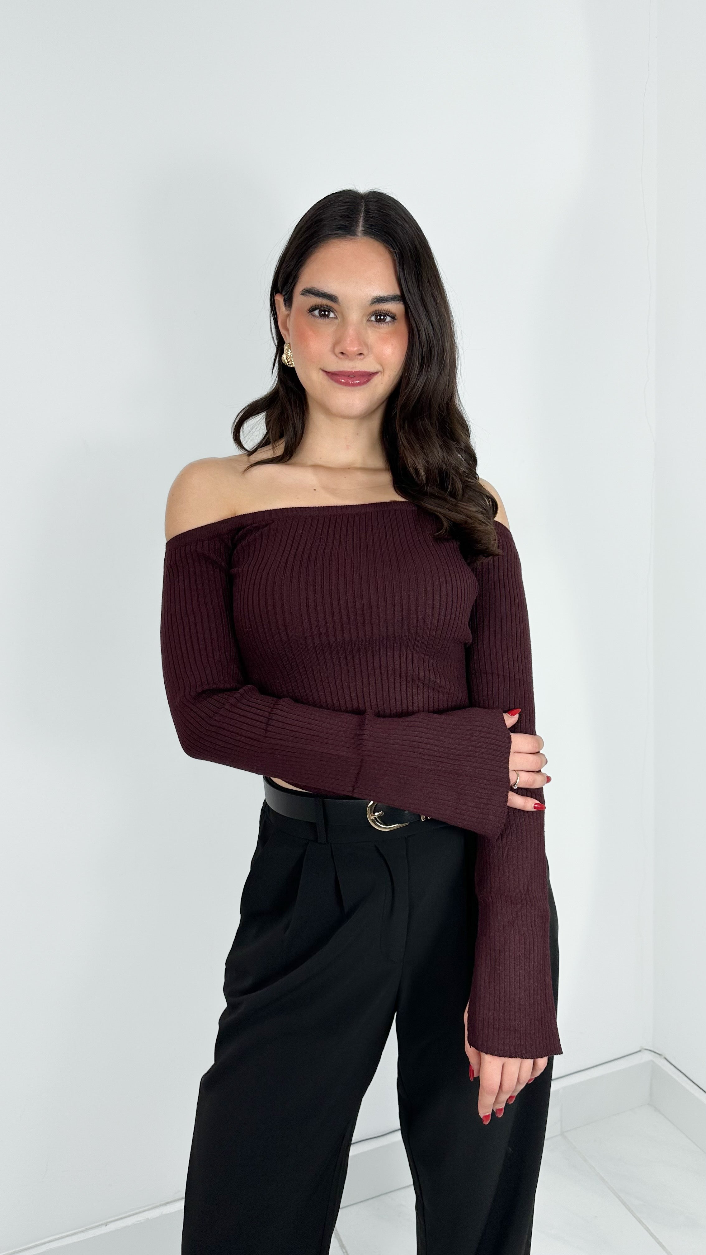 BLUSA SUÉTER OFF SHOULDER BURGUNDY